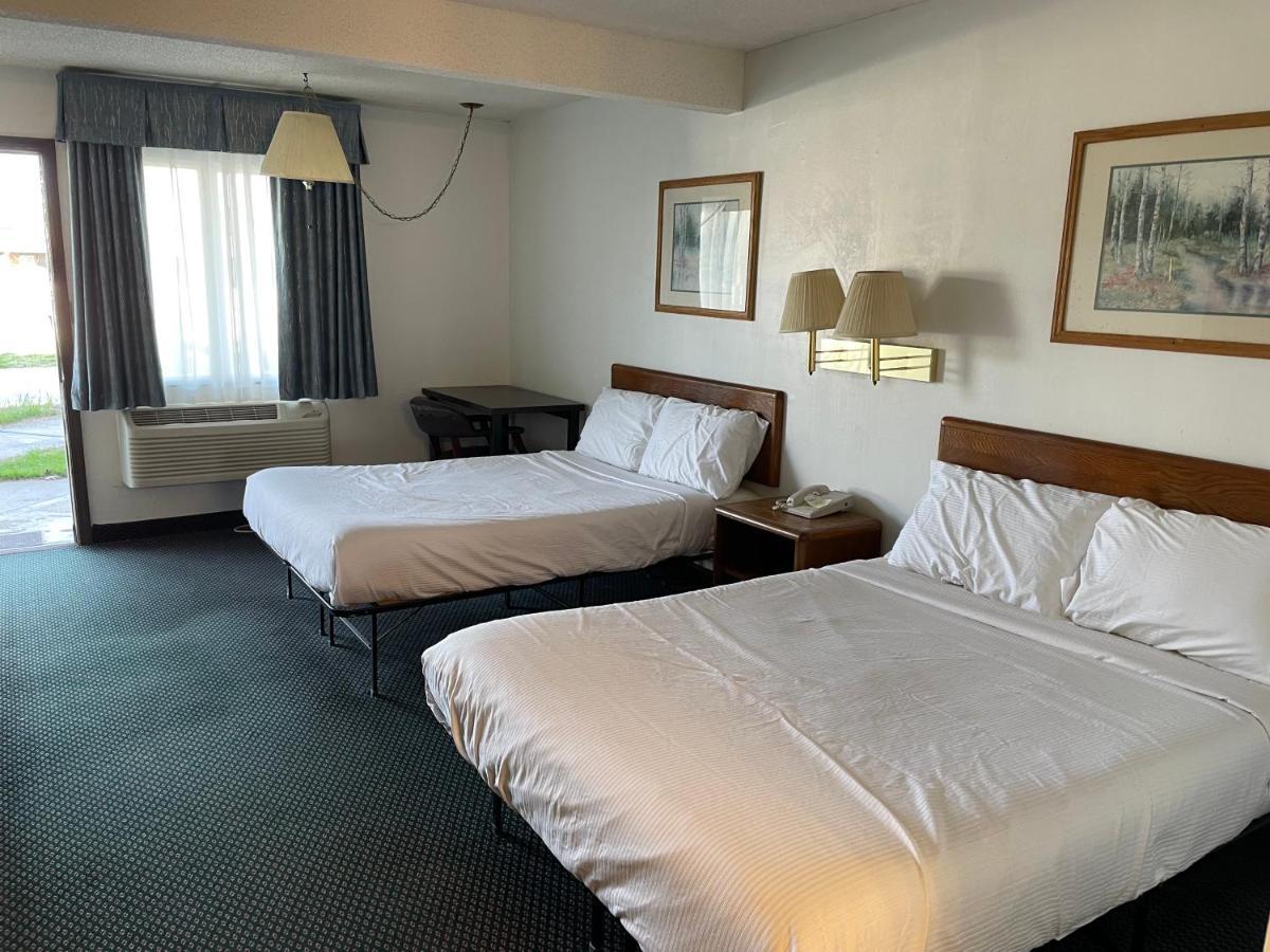 Landmark Inn Osawatomie ภายนอก รูปภาพ