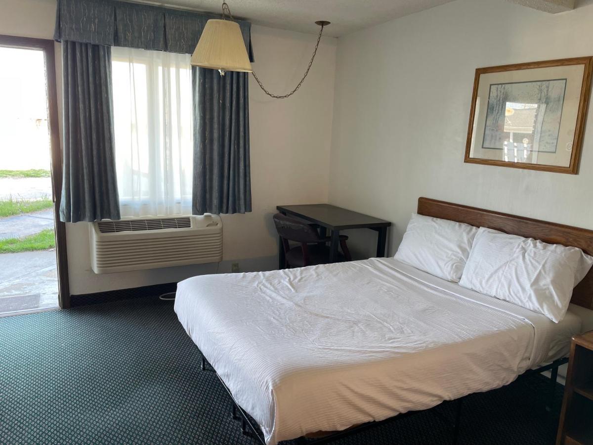 Landmark Inn Osawatomie ภายนอก รูปภาพ